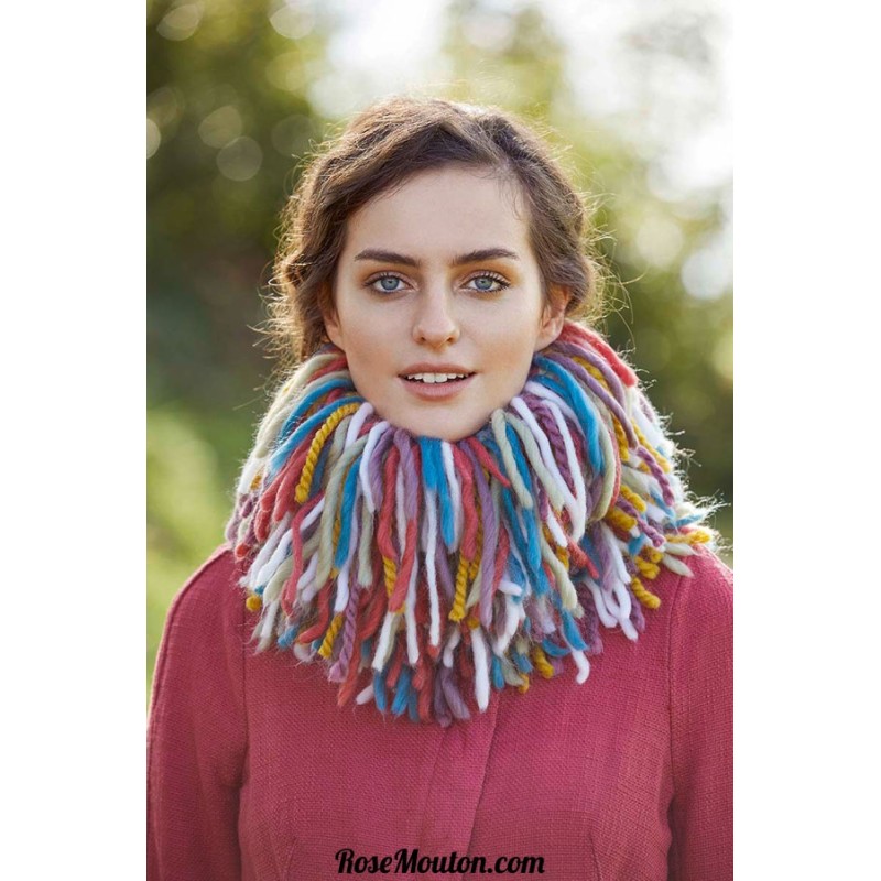 Modèle snood à franges 15 catalogue FAM 253 Lang Yarns