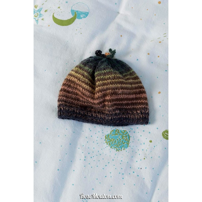 Modèle bonnet 19 Punto 17 LAYETTE