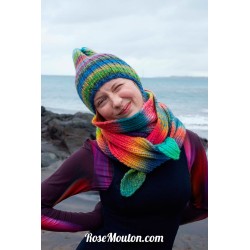 Modèle écharpe avec capuche 40 catalogue FAM 279 Lang Yarns