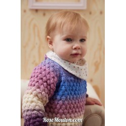 Pullover "DAGMAR" tricoté avec le fil Merino 200 Bebe Color de Lang Yarns, modèle disponible au format PDF.